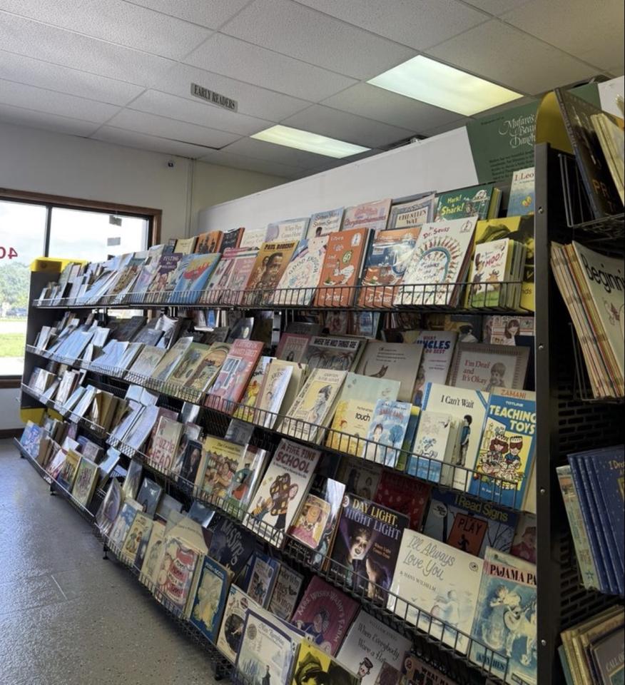 DARE Books, photo 2